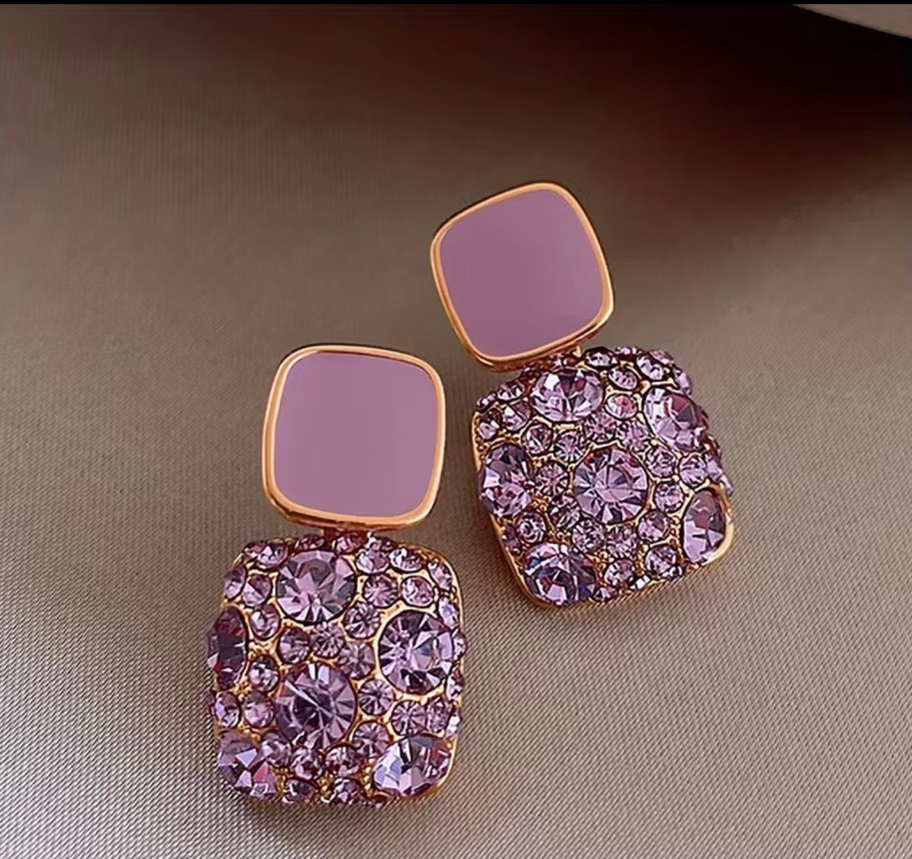 Boucles d'oreilles pierre verte et violet