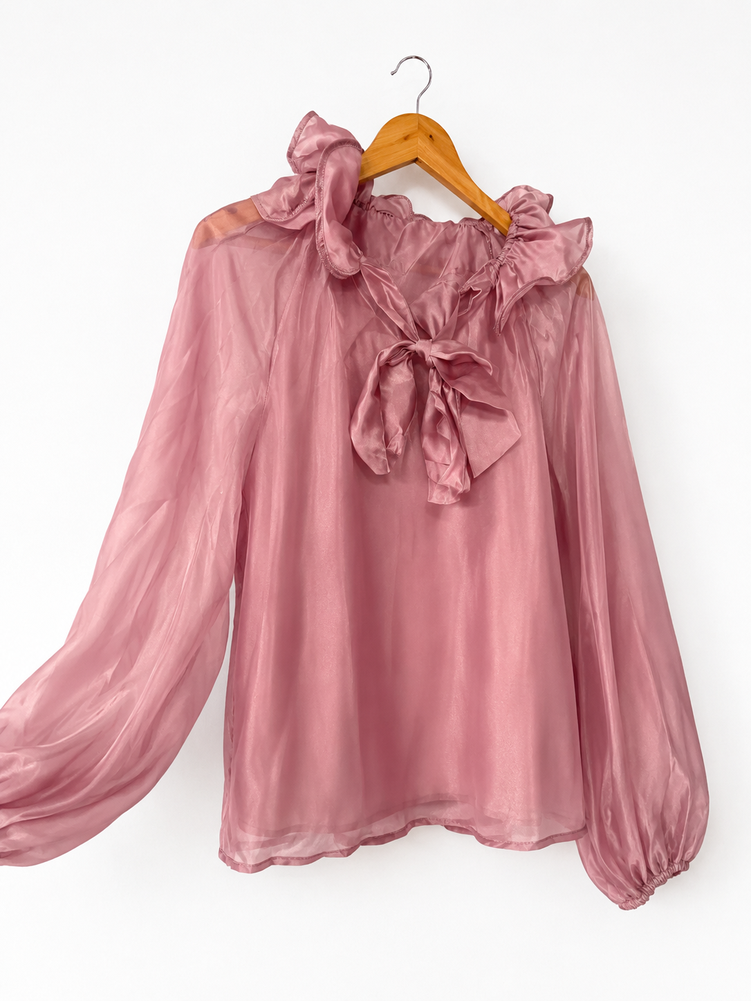 Blouse satinée rose poudré